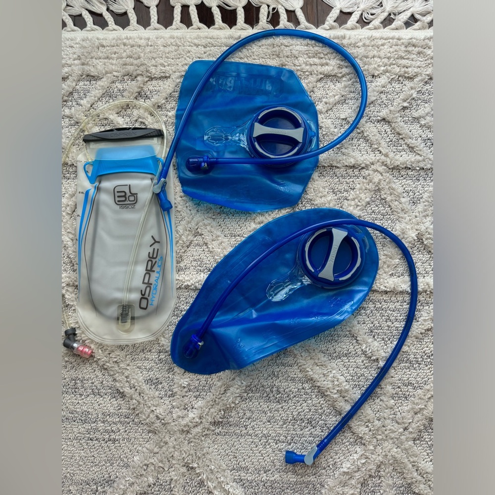 Water bladder bundle